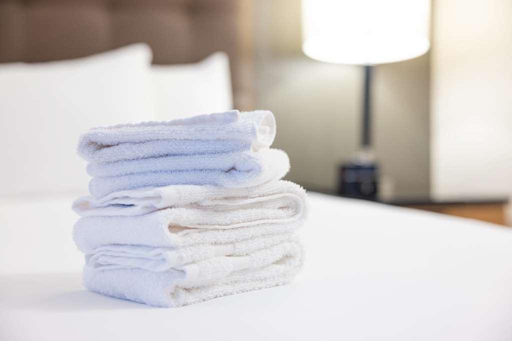 Hotel Drury Plaza North Stone Oak 3*